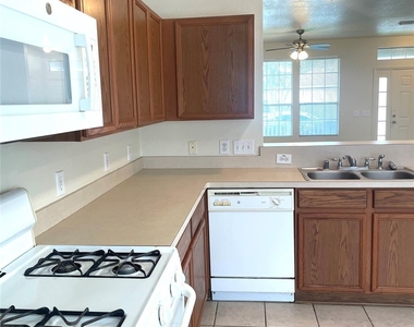 23623 Twisting Falls Drive - Photo Thumbnail 16