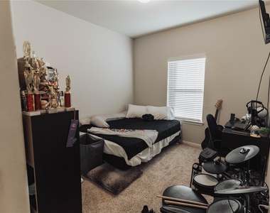 16202 Augusta Oaks Court - Photo Thumbnail 11