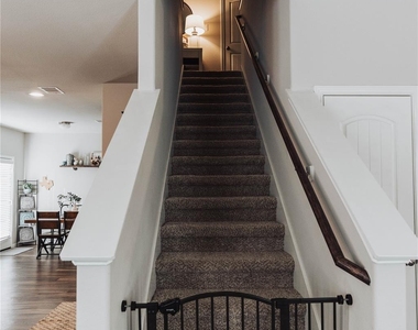 16202 Augusta Oaks Court - Photo Thumbnail 6