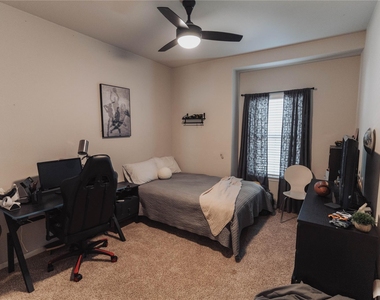 16202 Augusta Oaks Court - Photo Thumbnail 10