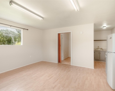 2094 S Robb Street - Photo Thumbnail 5