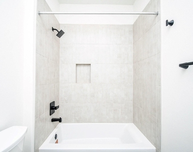 4101 Victoria Avenue - Photo Thumbnail 18