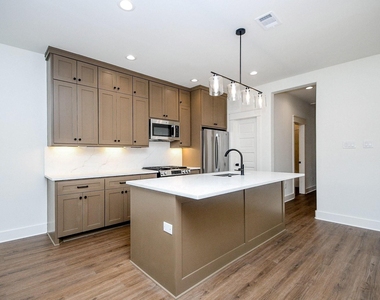 4101 Victoria Avenue - Photo Thumbnail 9