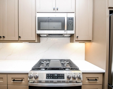4101 Victoria Avenue - Photo Thumbnail 13