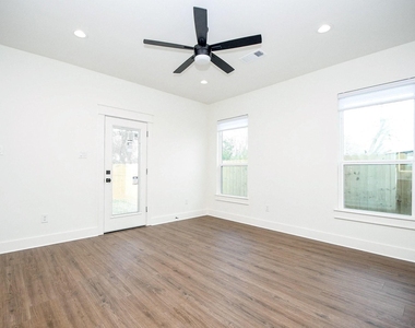 4101 Victoria Avenue - Photo Thumbnail 24