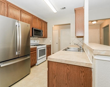 12319 Garden Gale Lane - Photo Thumbnail 8