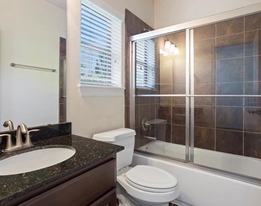 5503 Livorno Way - Photo Thumbnail 17
