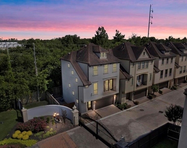 5503 Livorno Way - Photo Thumbnail 2