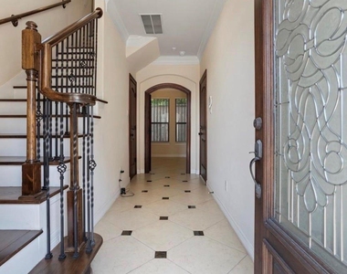 5503 Livorno Way - Photo Thumbnail 3