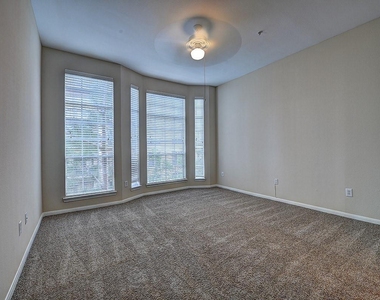 1901 Post Oak Park Drive - Photo Thumbnail 5
