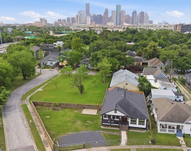 206 N Street - Photo Thumbnail 42