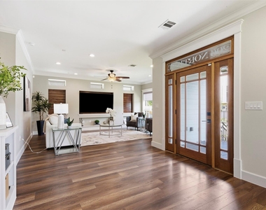 206 N Street - Photo Thumbnail 15