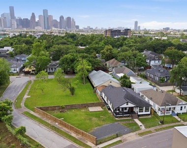 206 N Street - Photo Thumbnail 43