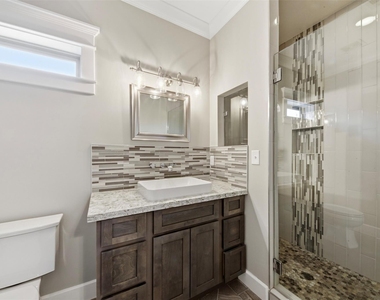 206 N Street - Photo Thumbnail 27