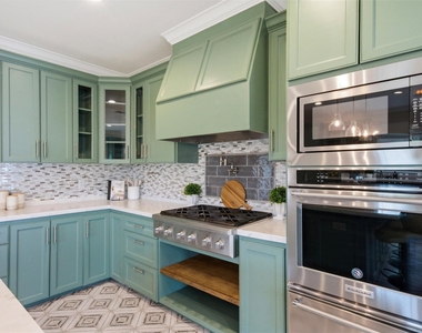 206 N Street - Photo Thumbnail 11