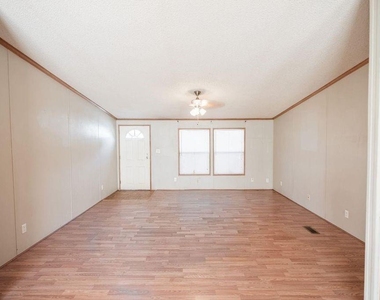 30821 Clyde Lane - Photo Thumbnail 2