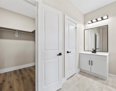 5949 Collingsworth Street - Photo Thumbnail 27