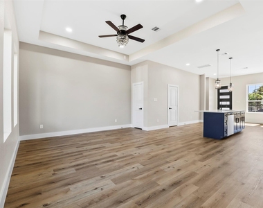5949 Collingsworth Street - Photo Thumbnail 14