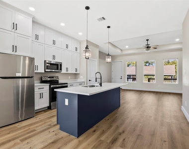 5949 Collingsworth Street - Photo Thumbnail 5