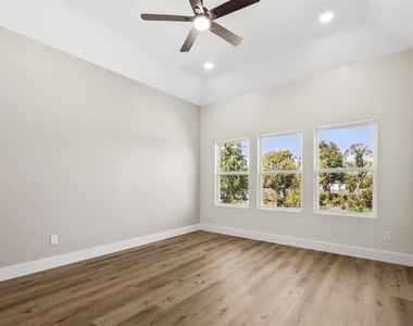 5949 Collingsworth Street - Photo Thumbnail 24