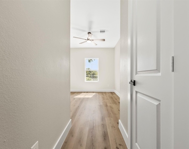 5949 Collingsworth Street - Photo Thumbnail 16