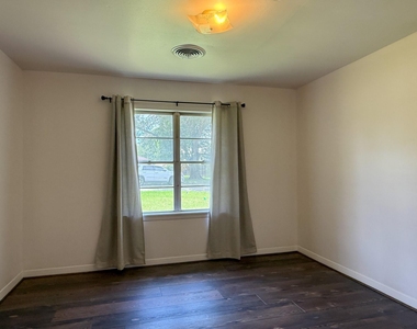 515 Elm Street - Photo Thumbnail 11