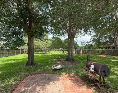 515 Elm Street - Photo Thumbnail 18