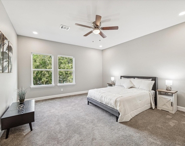 980 Randolph Street - Photo Thumbnail 9