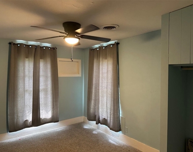 423 N Avenue A - Photo Thumbnail 6