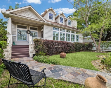 315 W 15th Street - Photo Thumbnail 32
