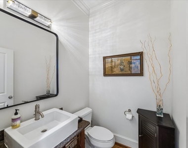 315 W 15th Street - Photo Thumbnail 19