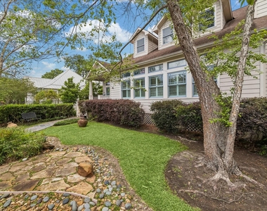 315 W 15th Street - Photo Thumbnail 27
