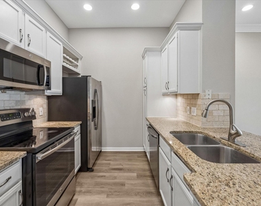5353 Memorial Drive - Photo Thumbnail 1