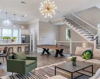 1719 Blodgett Street - Photo Thumbnail 3