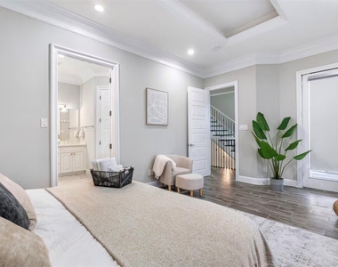 1719 Blodgett Street - Photo Thumbnail 16