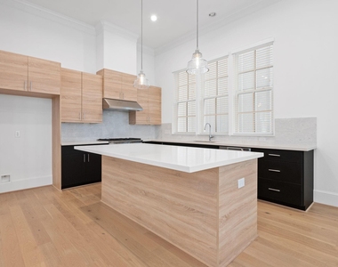 614 Delmar Street - Photo Thumbnail 6