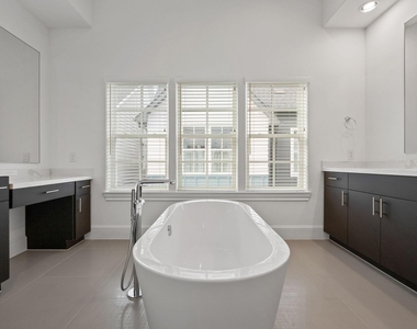 614 Delmar Street - Photo Thumbnail 18
