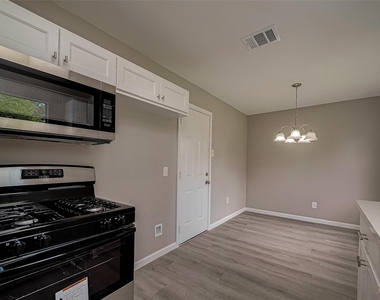 8619 Valley Meadow Drive - Photo Thumbnail 19