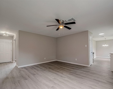 8619 Valley Meadow Drive - Photo Thumbnail 16