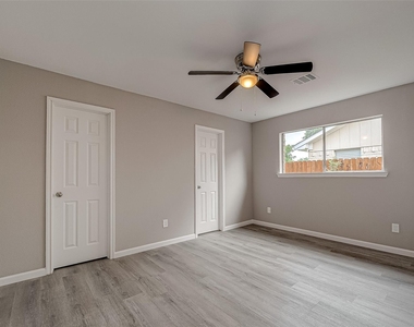 8619 Valley Meadow Drive - Photo Thumbnail 26