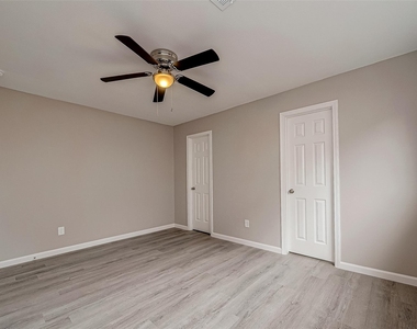 8619 Valley Meadow Drive - Photo Thumbnail 28