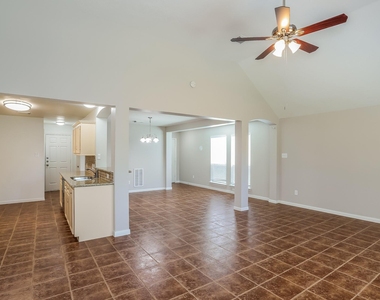8238 Fuqua Gardens Drive - Photo Thumbnail 2