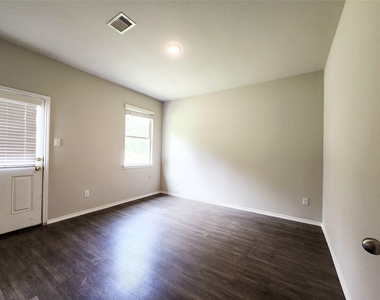 26471 Joy Village Drive - Photo Thumbnail 10