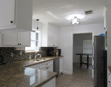 3220 Clayhead - Photo Thumbnail 2