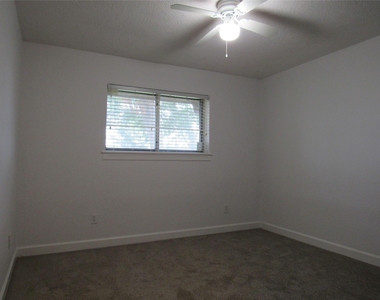 3220 Clayhead - Photo Thumbnail 6