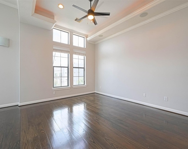 1739 Oakdale Street - Photo Thumbnail 28