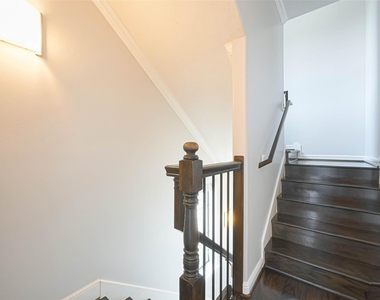 1739 Oakdale Street - Photo Thumbnail 41