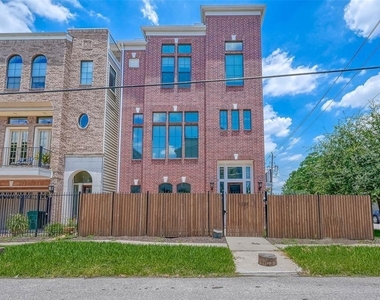 1739 Oakdale Street - Photo Thumbnail 1