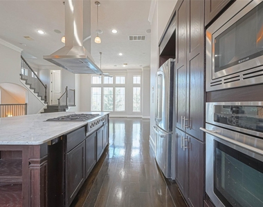 1739 Oakdale Street - Photo Thumbnail 24
