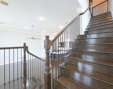 1739 Oakdale Street - Photo Thumbnail 26